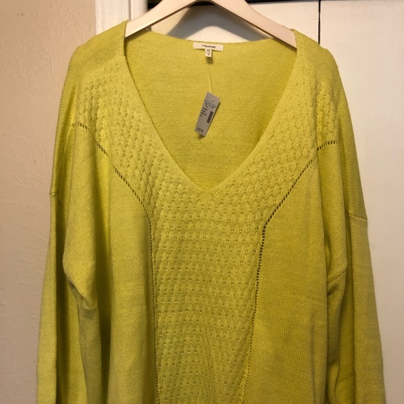 Maurices Sweaters - Women’s yellow v-neck sweater. Size 3X.